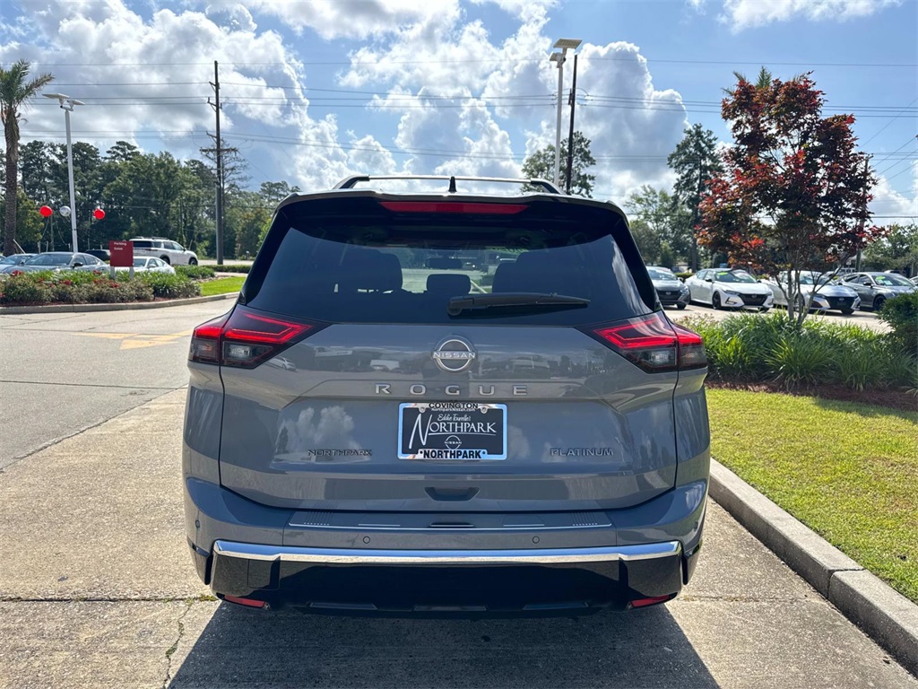 2025 Nissan Rogue Platinum photo 5