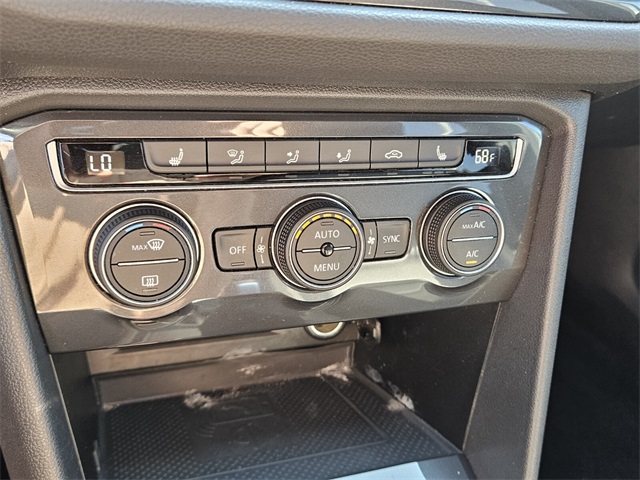 2020 Volkswagen Tiguan SE R-Line Black photo 19