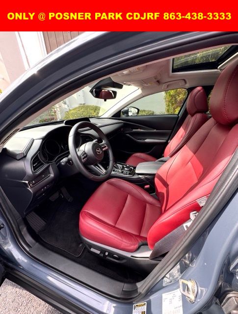 2022 Mazda CX-30 Preferred photo 2