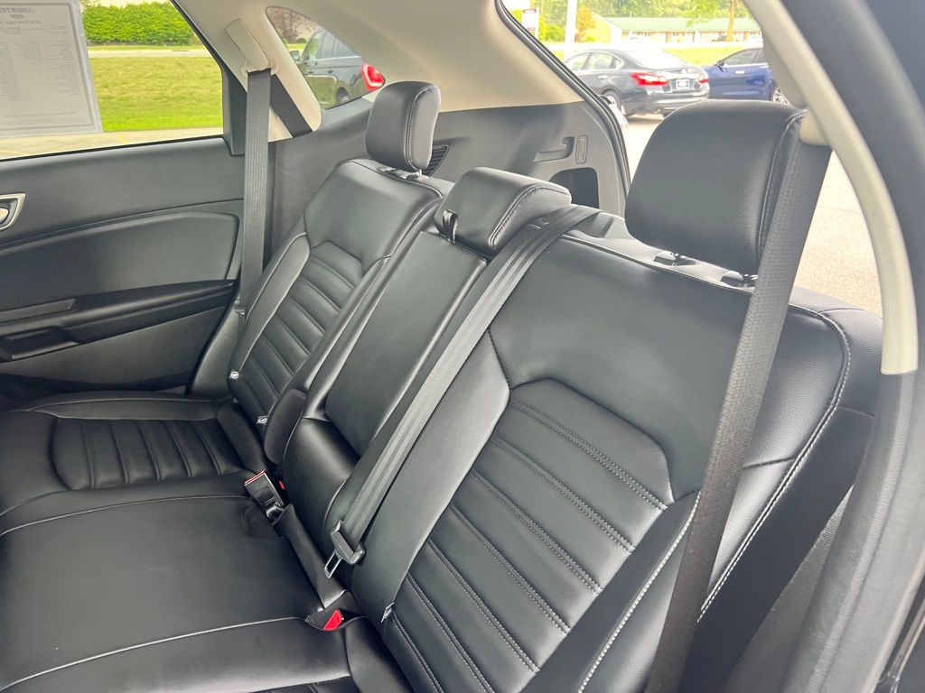 2024 Ford Edge SEL photo 19