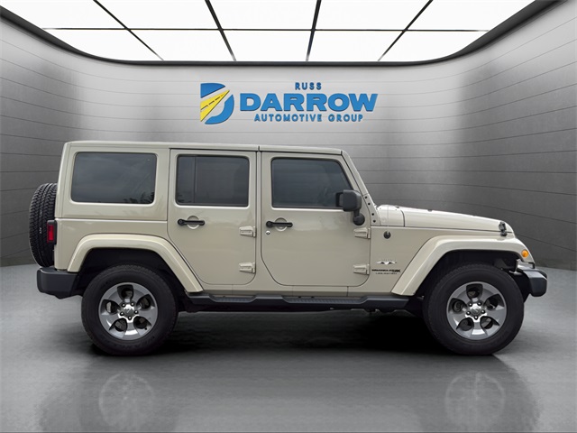 2018 Jeep Wrangler Unlimited Sahara photo 4