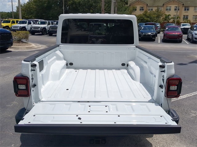 2025 Jeep Gladiator Mojave photo 11