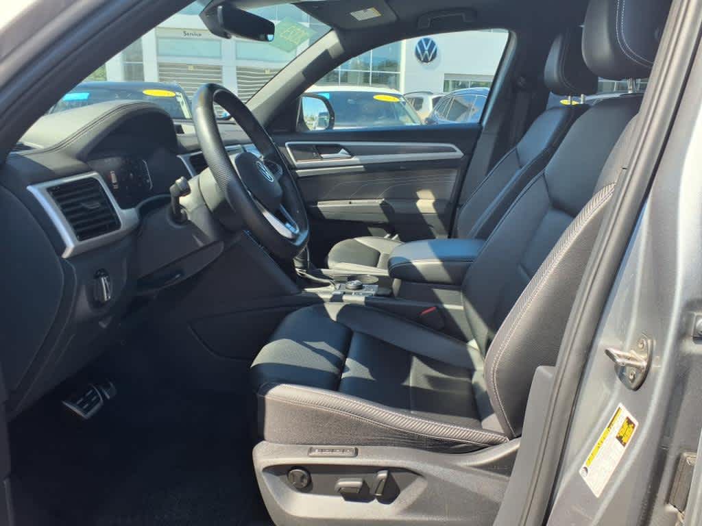2023 Volkswagen Atlas Cross Sport SEL R-Line photo 10