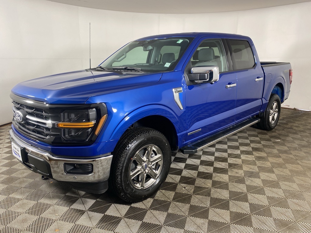 2025 Ford F-150 XLT photo 2