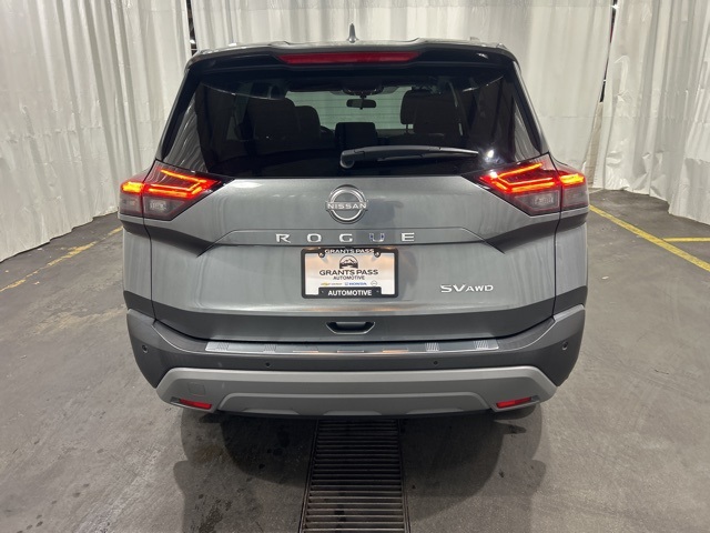 2023 Nissan Rogue SV photo 2