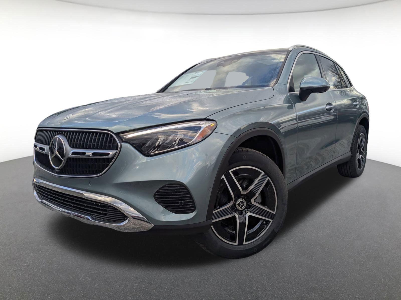 2026 Mercedes-Benz GLC Base's photo