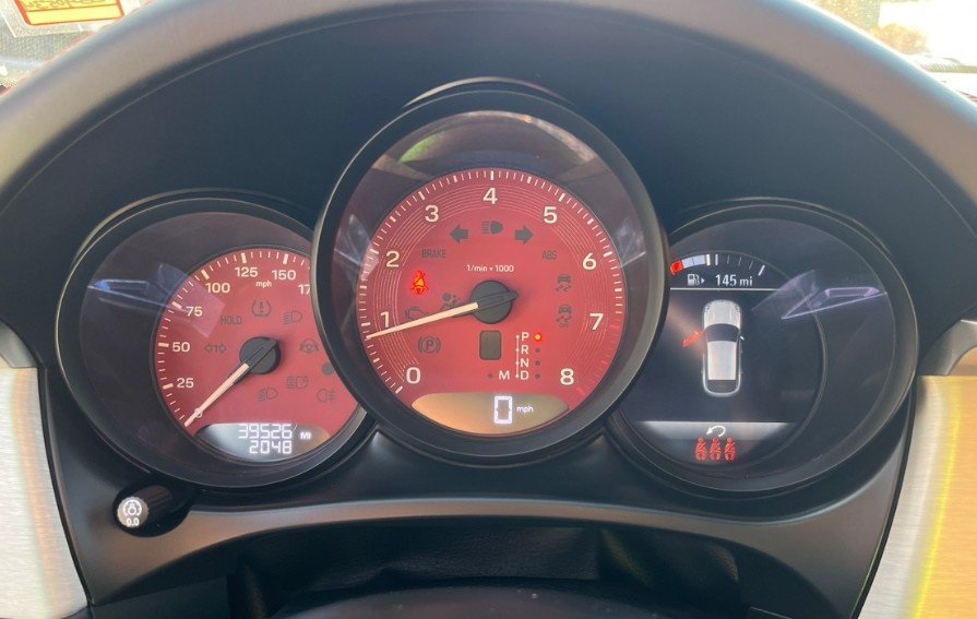 2023 PORSCHE MACAN - Image 15