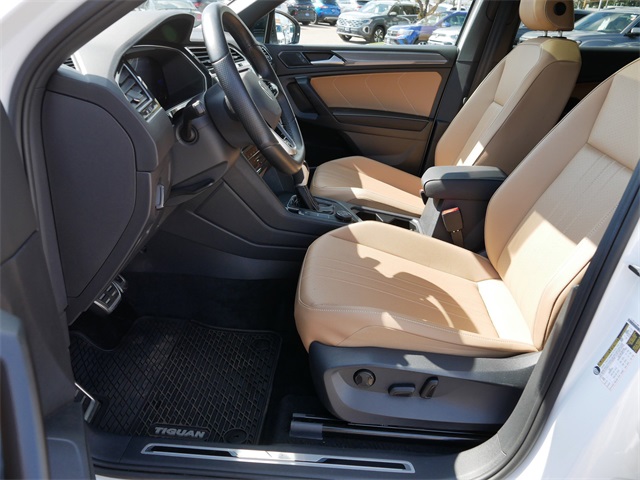2023 Volkswagen Tiguan SE R-Line Black photo 12