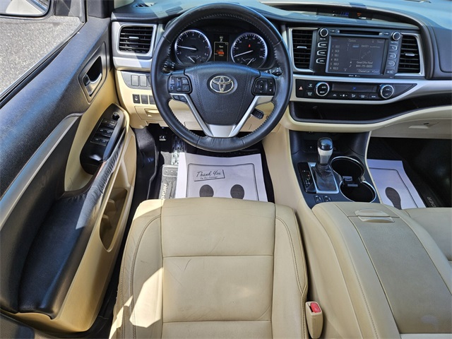 2015 Toyota Highlander XLE photo 10