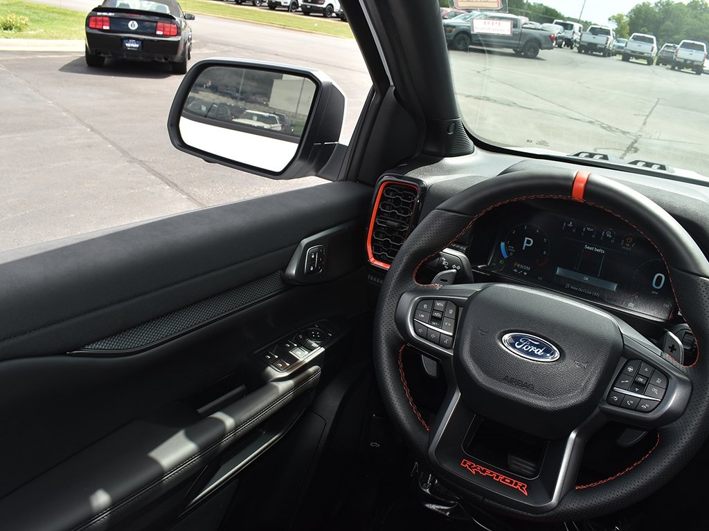 2025 Ford Ranger Raptor photo 17