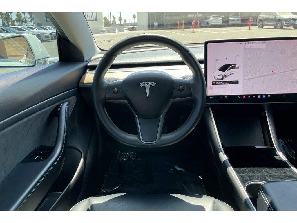 2020 Tesla Model 3 Standard Range photo 14