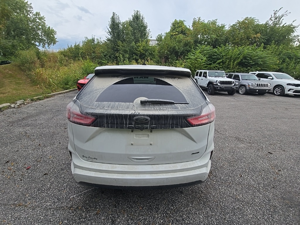 2022 Ford Edge SE photo 4