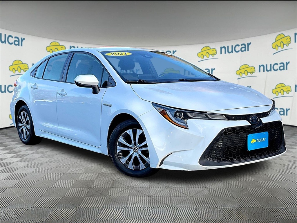 2021 Toyota Corolla LE's photo
