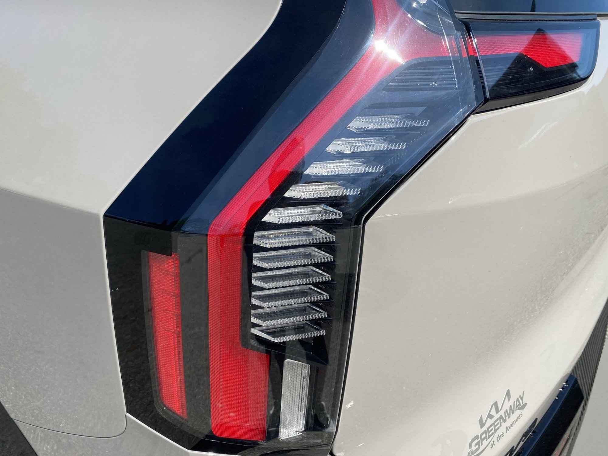 2026 Kia Sportage Hybrid EX photo 4
