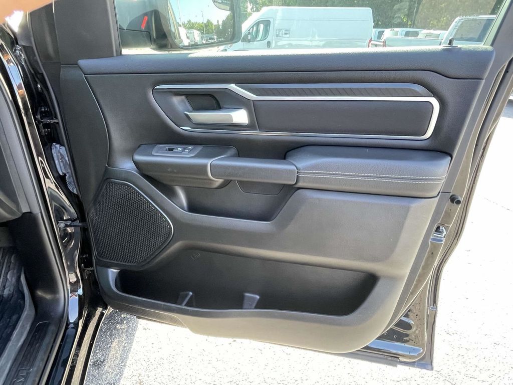 2025 Ram 1500 Big Horn Lone Star photo 15