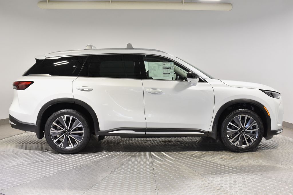 2026 Infiniti QX60 Luxe AWD photo 7