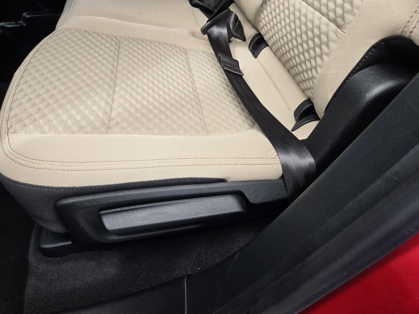 2020 Ford Escape SE photo 28