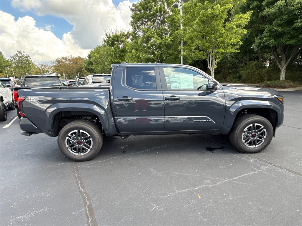 2025 Toyota Tacoma TRD Sport photo 2