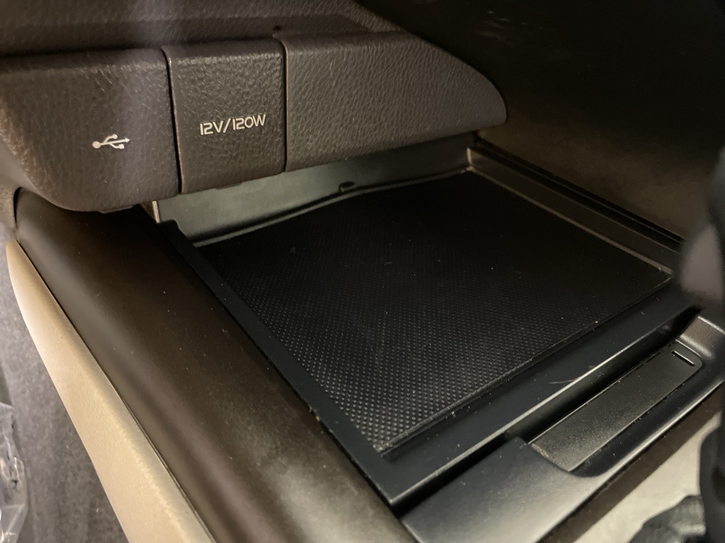 2023 Toyota Camry SE photo 24