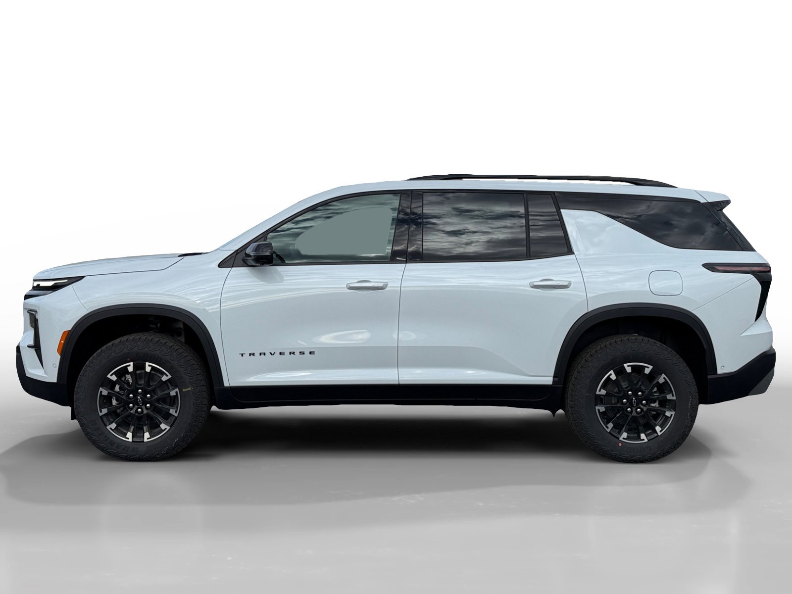 2026 Chevrolet Traverse Z71 photo 2