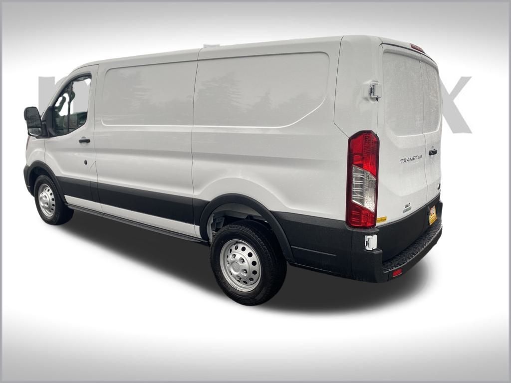 2025 Ford Transit photo 4