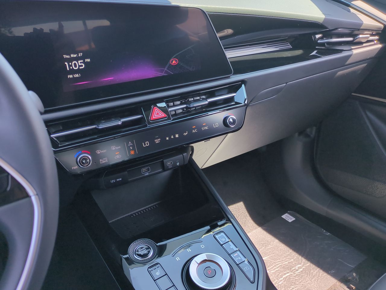 2025 Kia Niro Plug-In Hybrid EX photo 10