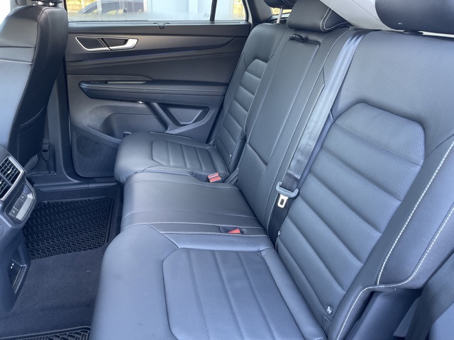 2026 Volkswagen Atlas Cross Sport SEL photo 15
