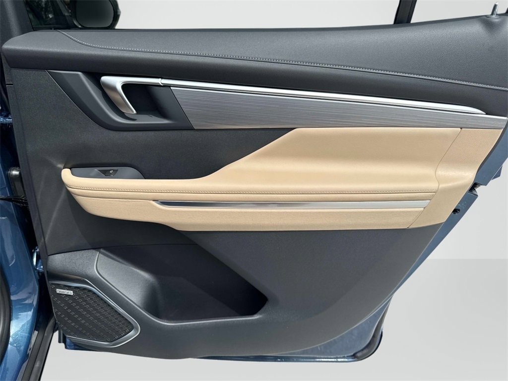 2026 Buick Enclave Preferred photo 12
