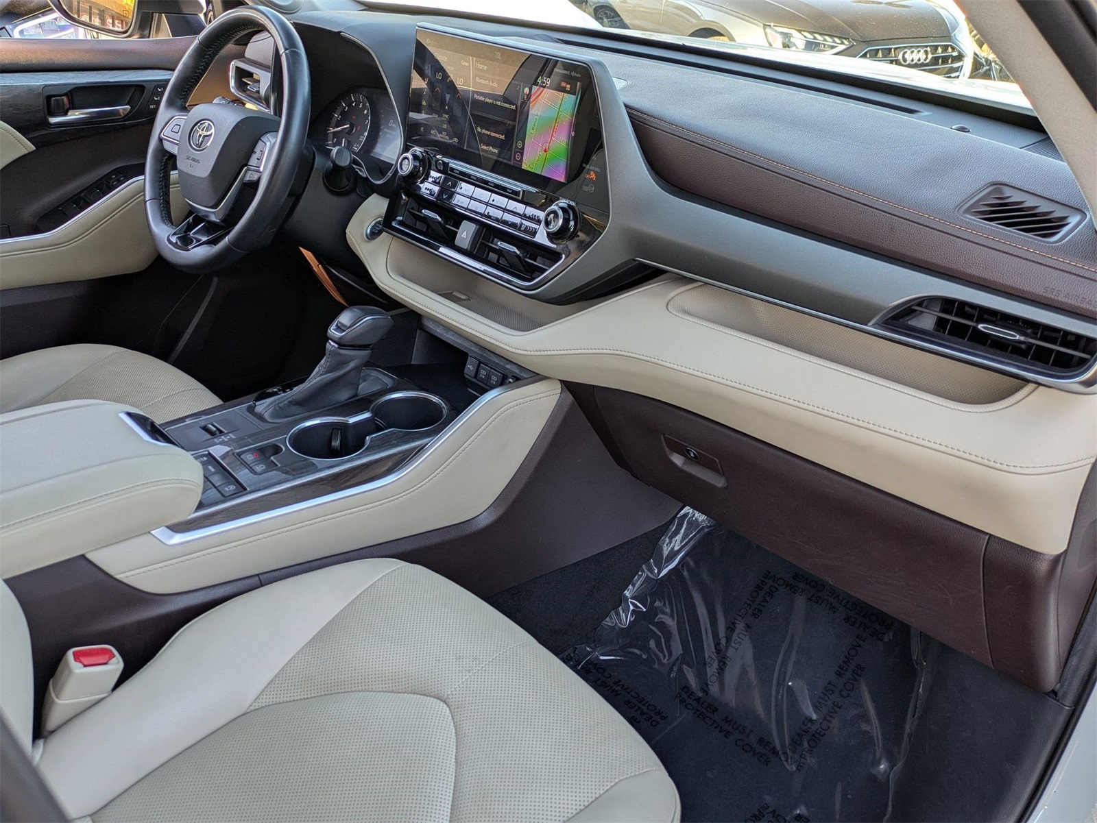 2020 Toyota Highlander Limited photo 18