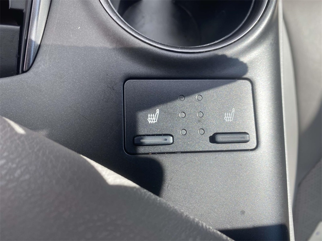 2021 Toyota Camry XSE photo 17