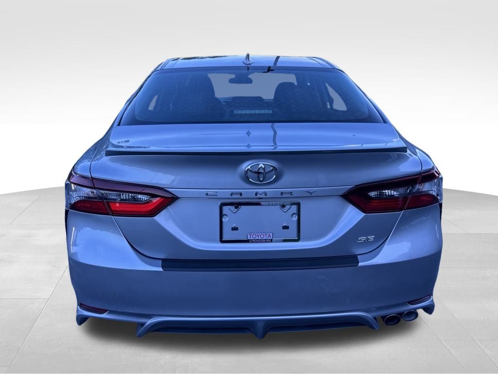 2024 Toyota Camry SE photo 4