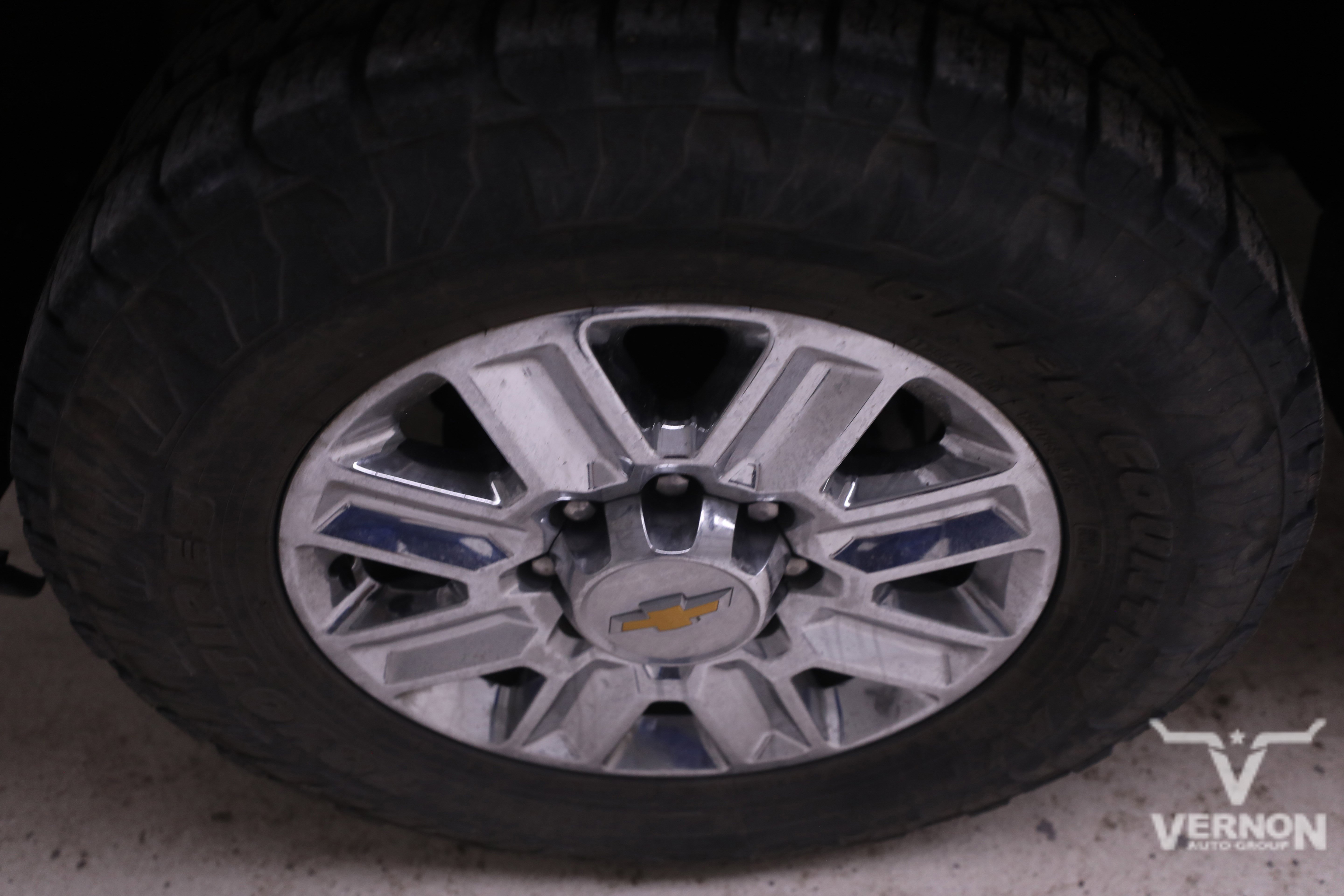 2024 Chevrolet Silverado 3500HD High Country photo 3