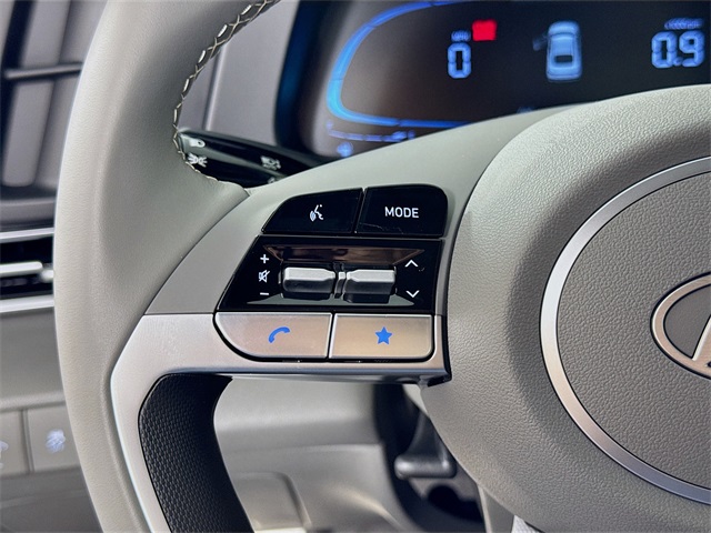 2025 Hyundai Elantra SEL Sport photo 13