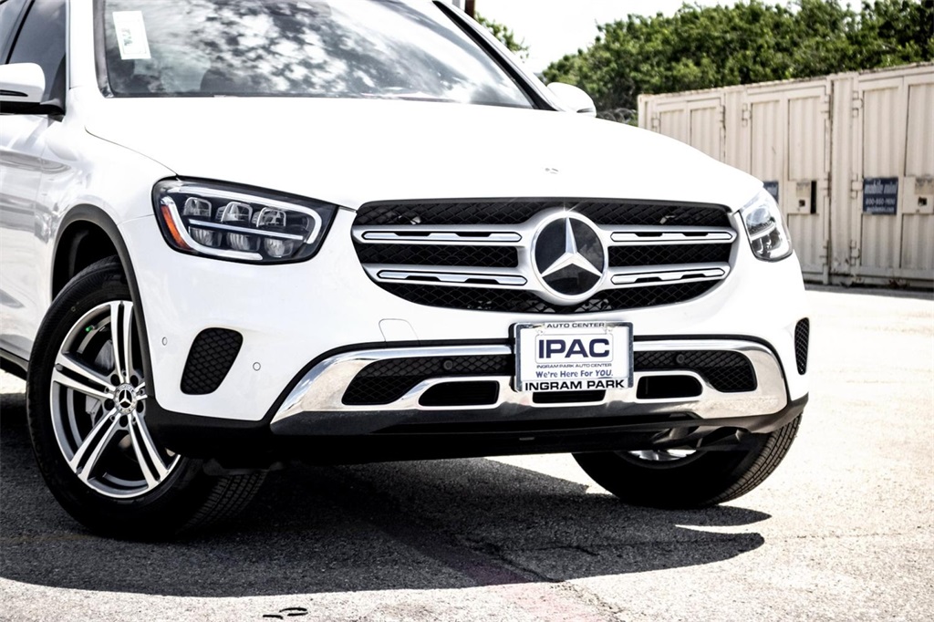 2022 Mercedes Benz GLC 300 photo 3