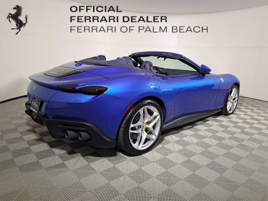 2024 Ferrari Roma Base photo 3