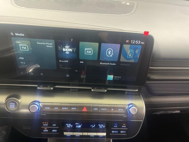 2026 Hyundai Kona SEL photo 17