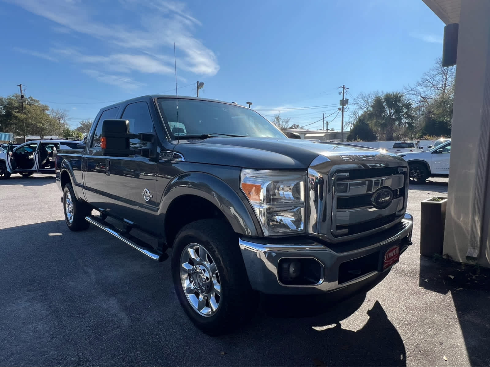 2016 Ford F-250 Super Duty Lariat's photo