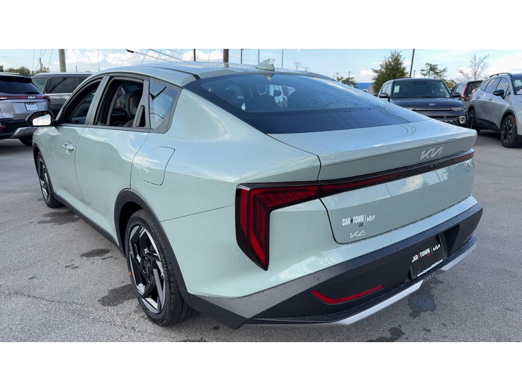 2025 Kia K4 EX photo 24