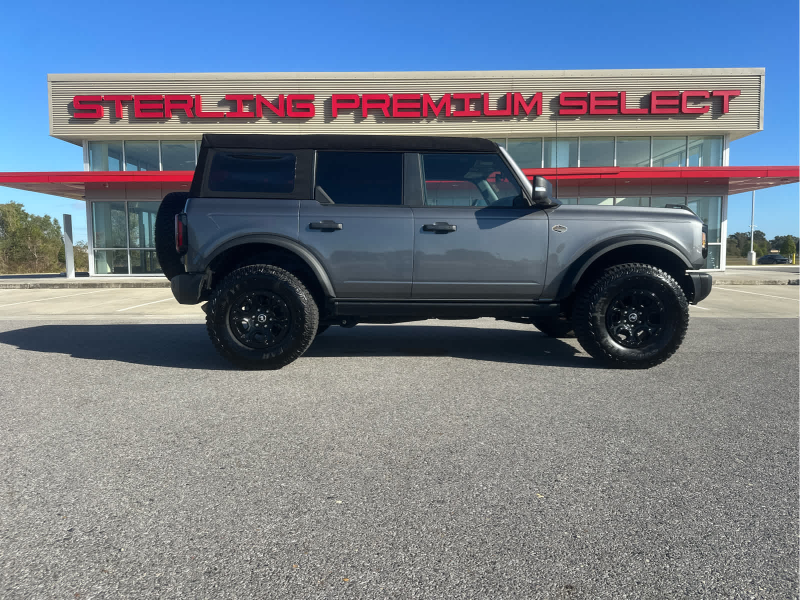 2023 Ford Bronco 4-Door Wildtrak's photo