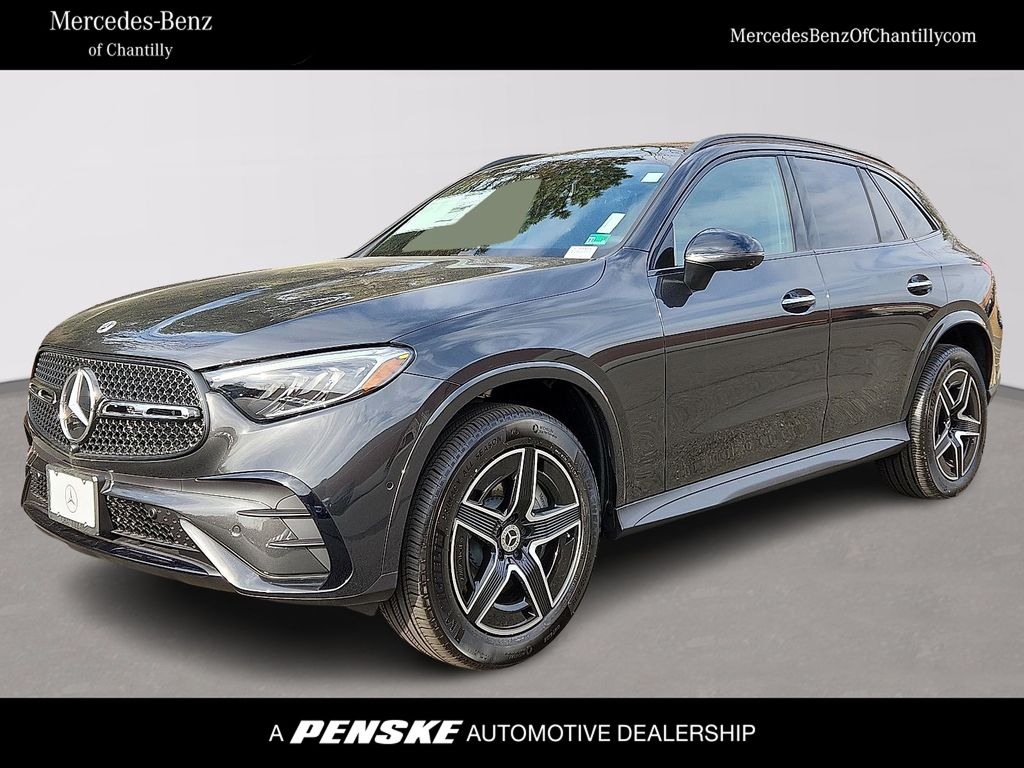 2026 Mercedes-Benz GLC Base's photo