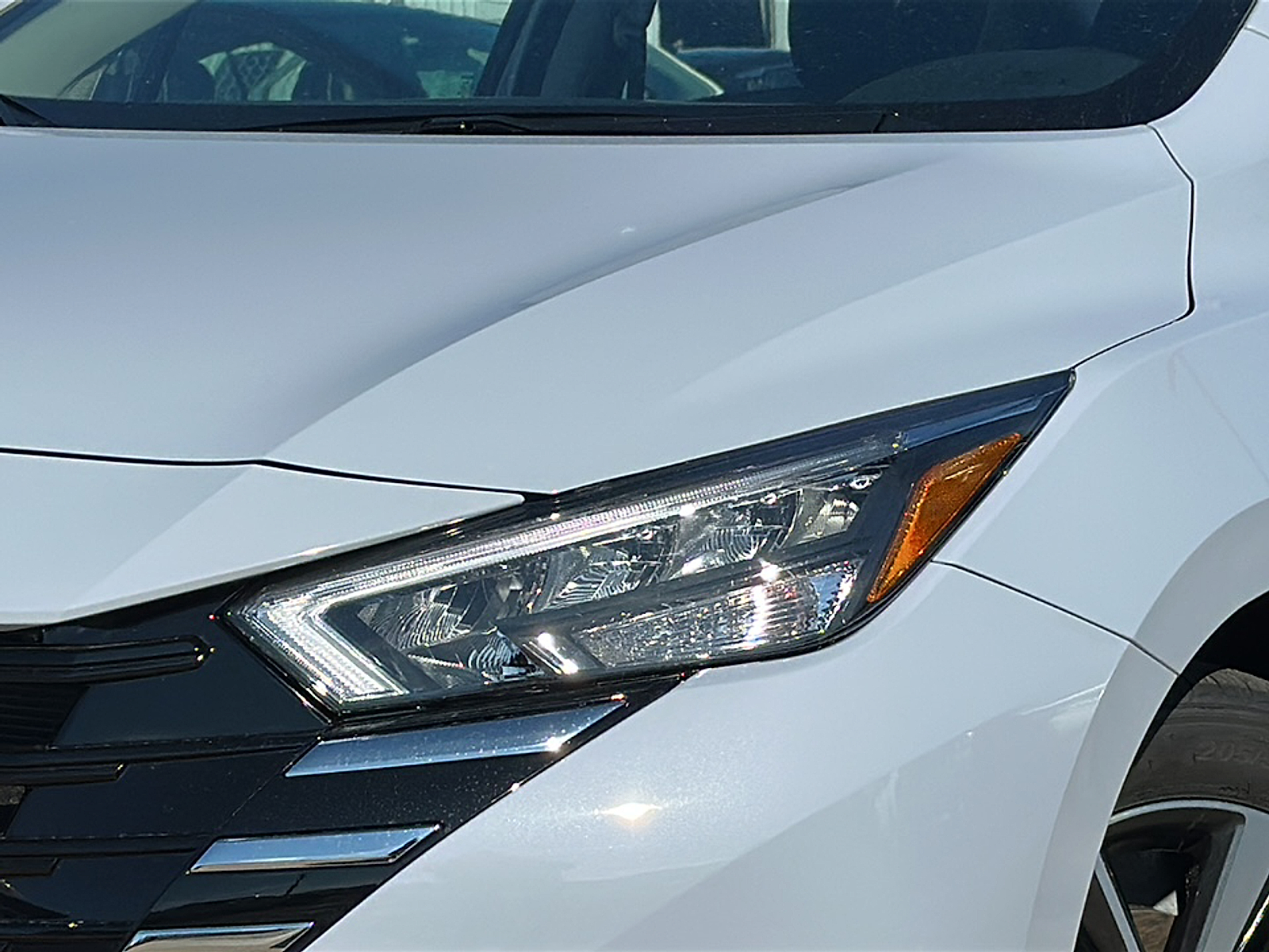 2025 Nissan Versa SV photo 2