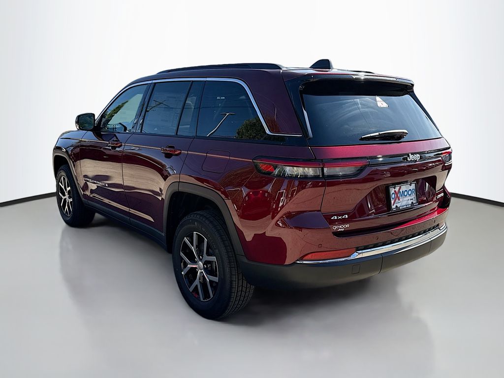 2025 Jeep Grand Cherokee Limited photo 3