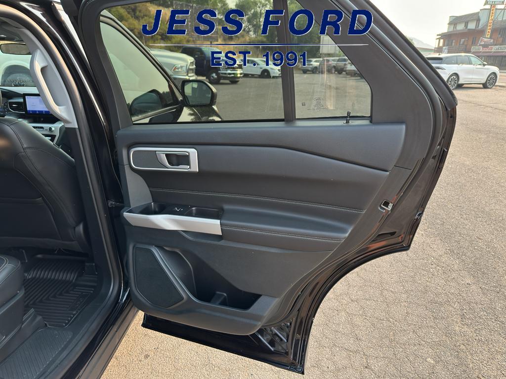 2024 Ford Explorer XLT photo 14