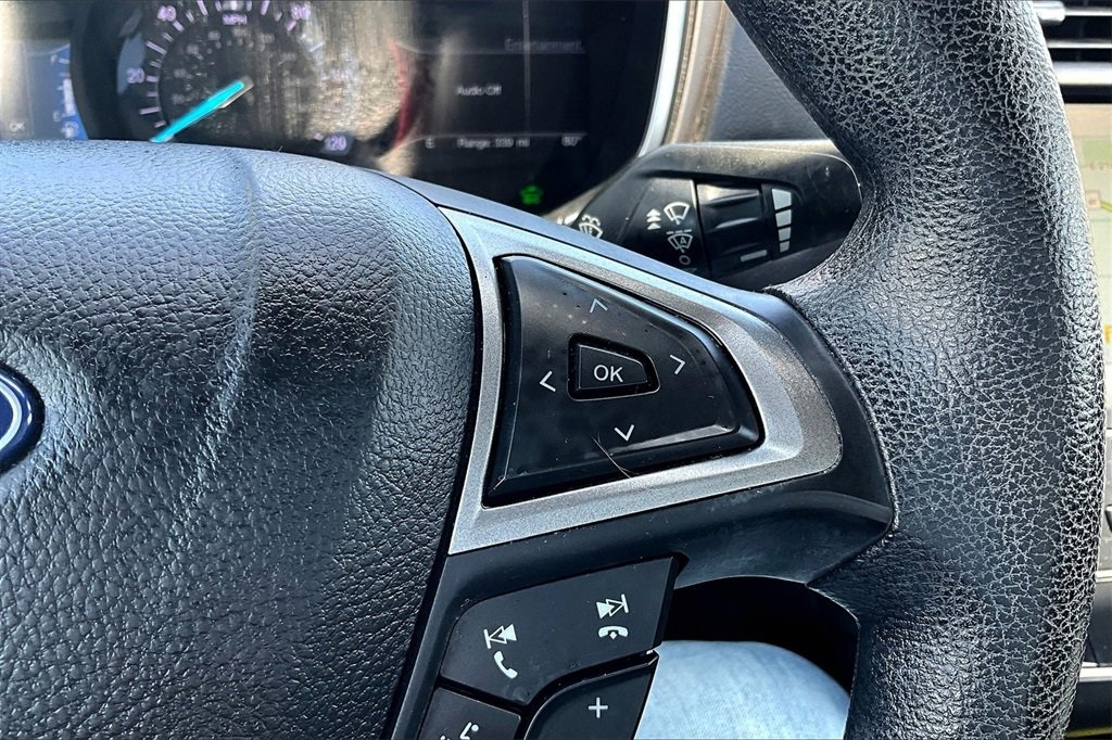 2020 Ford Fusion Hybrid SE photo 19