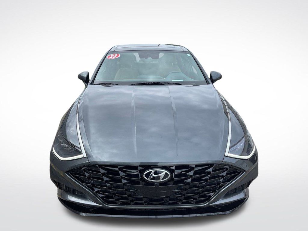 2023 Hyundai Sonata Limited photo 2