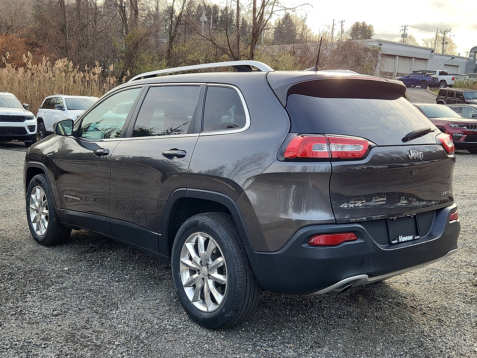 2017 Jeep Cherokee Limited photo 4