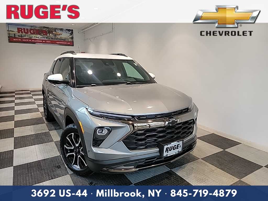Used 2025 Sterling Gray Metallic Chevrolet ACTIV image 1