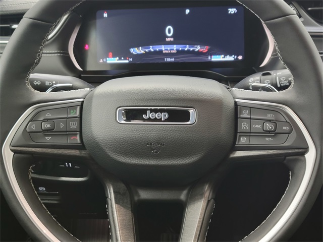 2025 Jeep Grand Cherokee Limited photo 25
