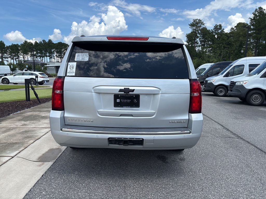 2020 Chevrolet Suburban Premier photo 3