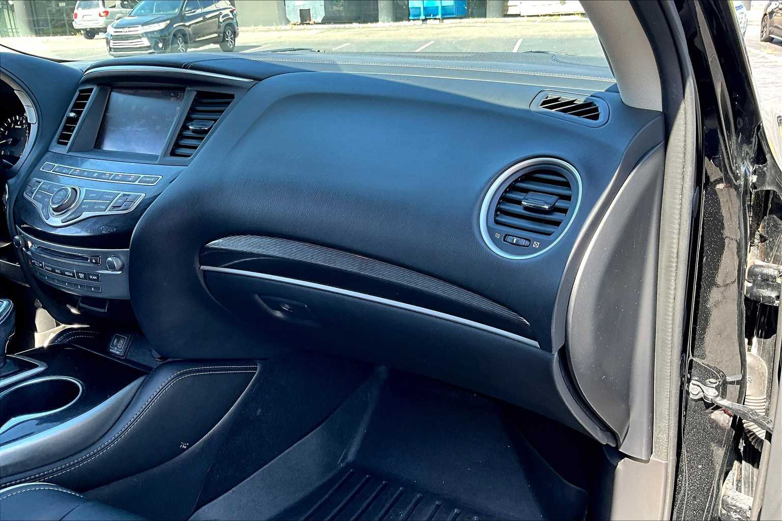 2019 Infiniti QX60 Luxe photo 17